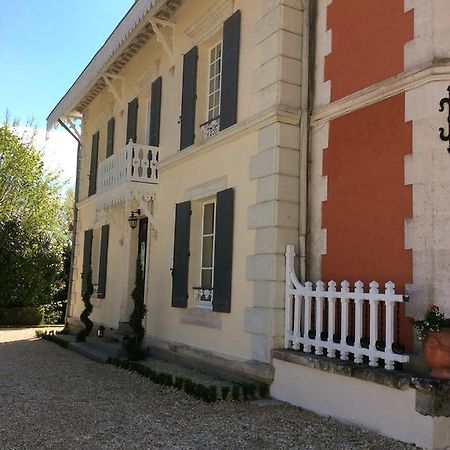 Le Chalet De Luxe Saint-Séverin Exterior photo