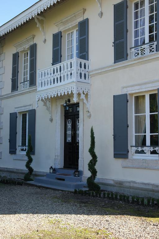 Le Chalet De Luxe Saint-Séverin Exterior photo